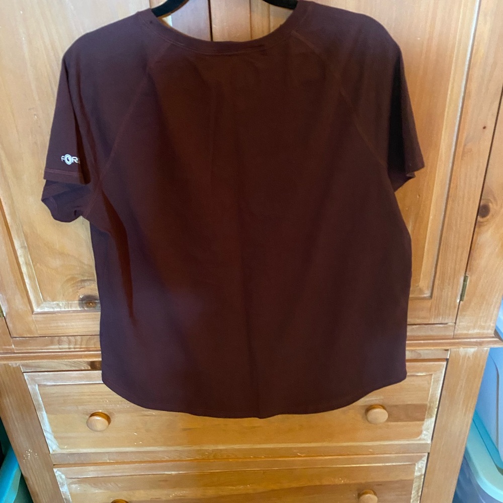Women’s Carhartt Maroon Pocket T-Shirt - Picture 2 of 7